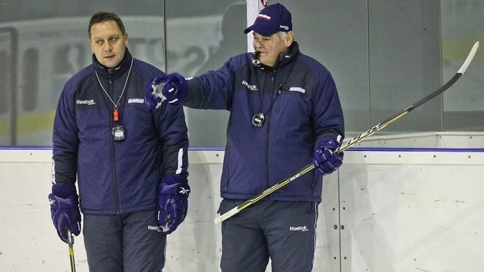 Peter Oremus (vľavo) odmietol trénerskú ponuku z ruskej KHL.
