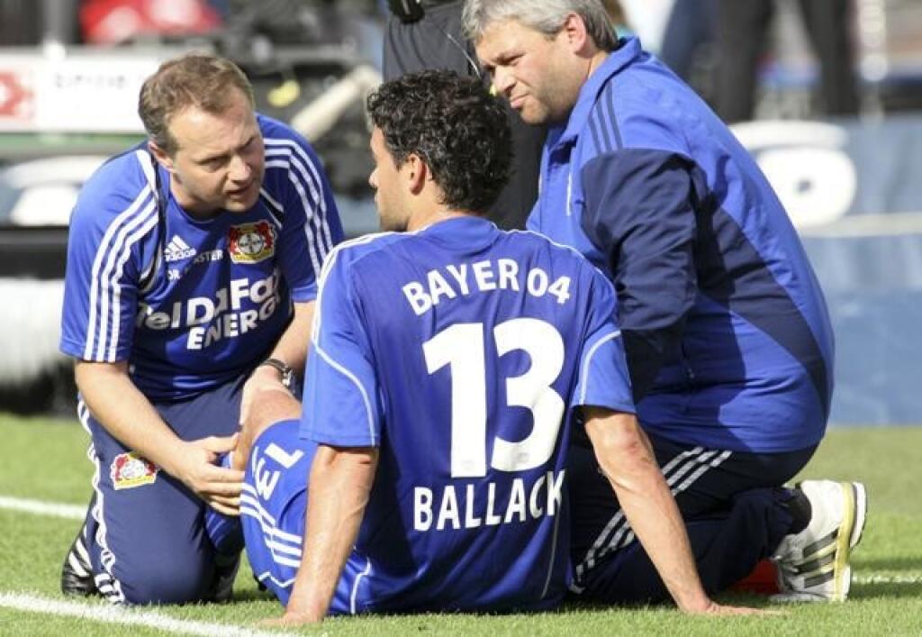 Michael Ballack obliekal počas aktívnej kariéry aj dres Leverkusenu.