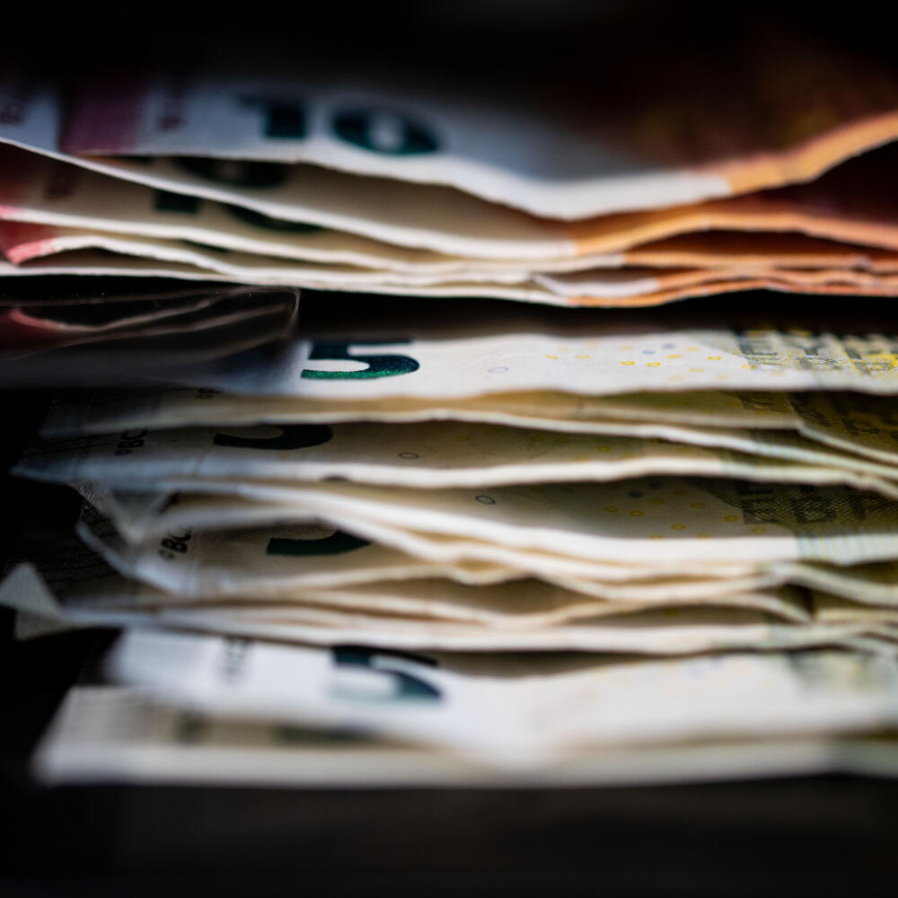 Consumer prices rise by over six percent in the southwest
