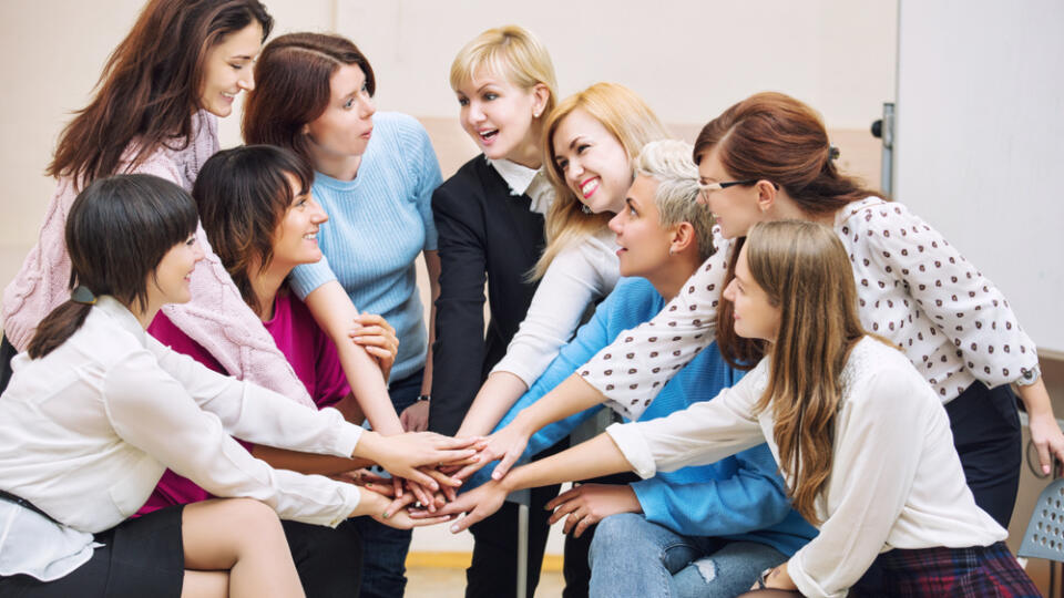 Group,Of,Women,In,The,Office,At,The,Seminar,Together