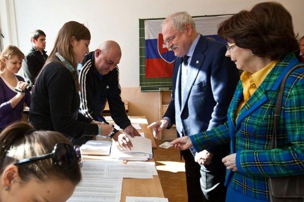 Voľby v obrazoch: Ako volili ľudia a lídri strán