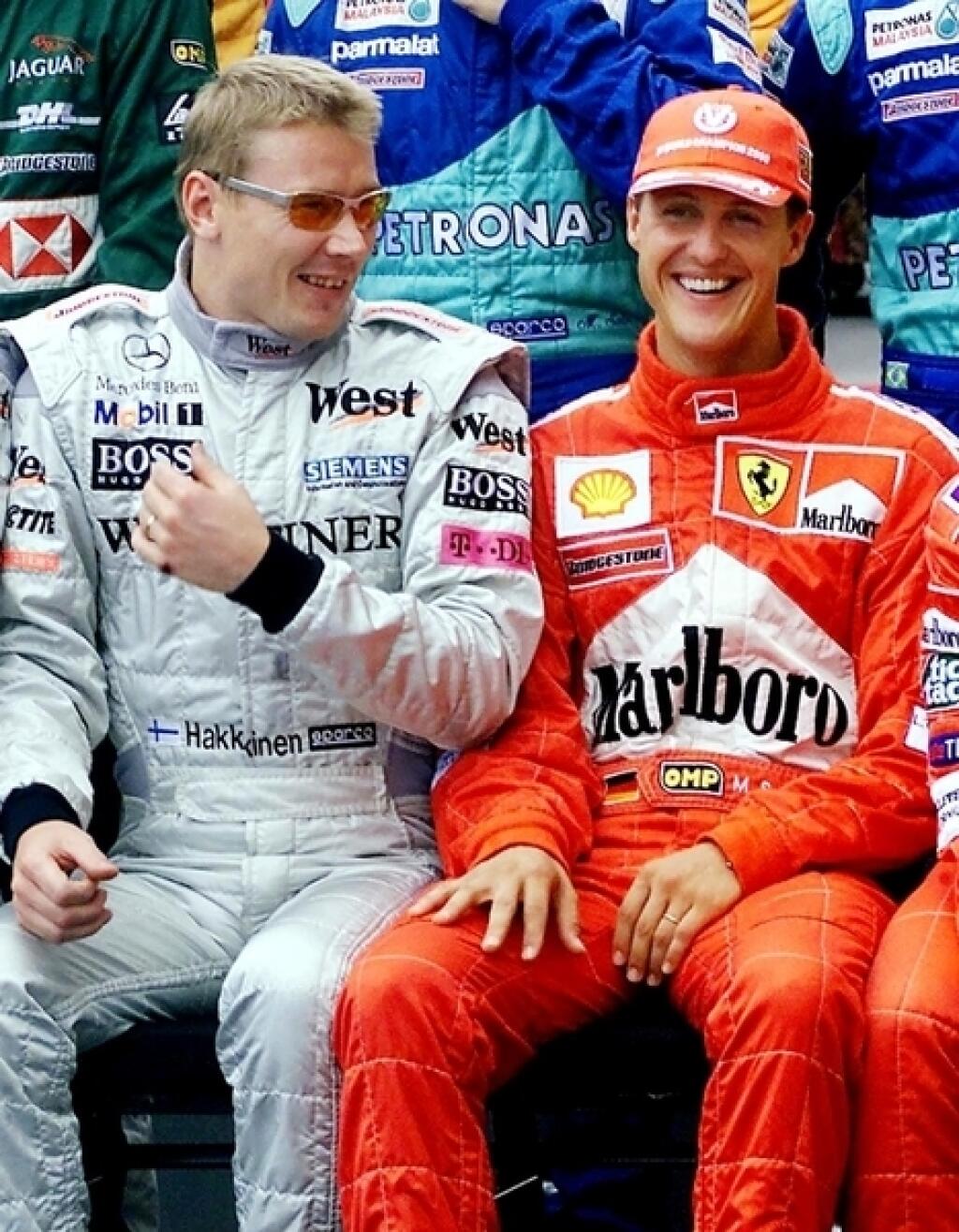 Michael Schumacher a Mika Häkinnen (vľavo).