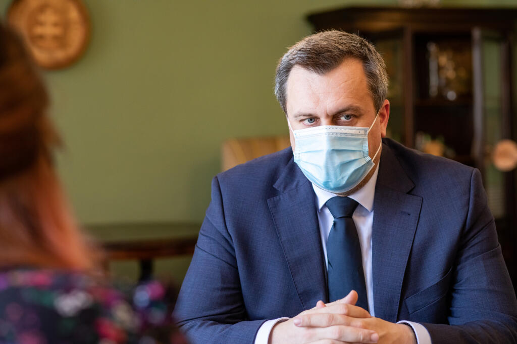 Andrej Danko tvrdí, že Marcela Haščáka nepoznal. O pár hodín mu už popradský útočník venoval dres.