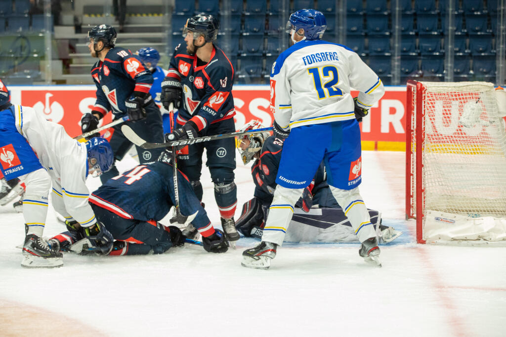 Slovan prehral s Leksandom 2:4.