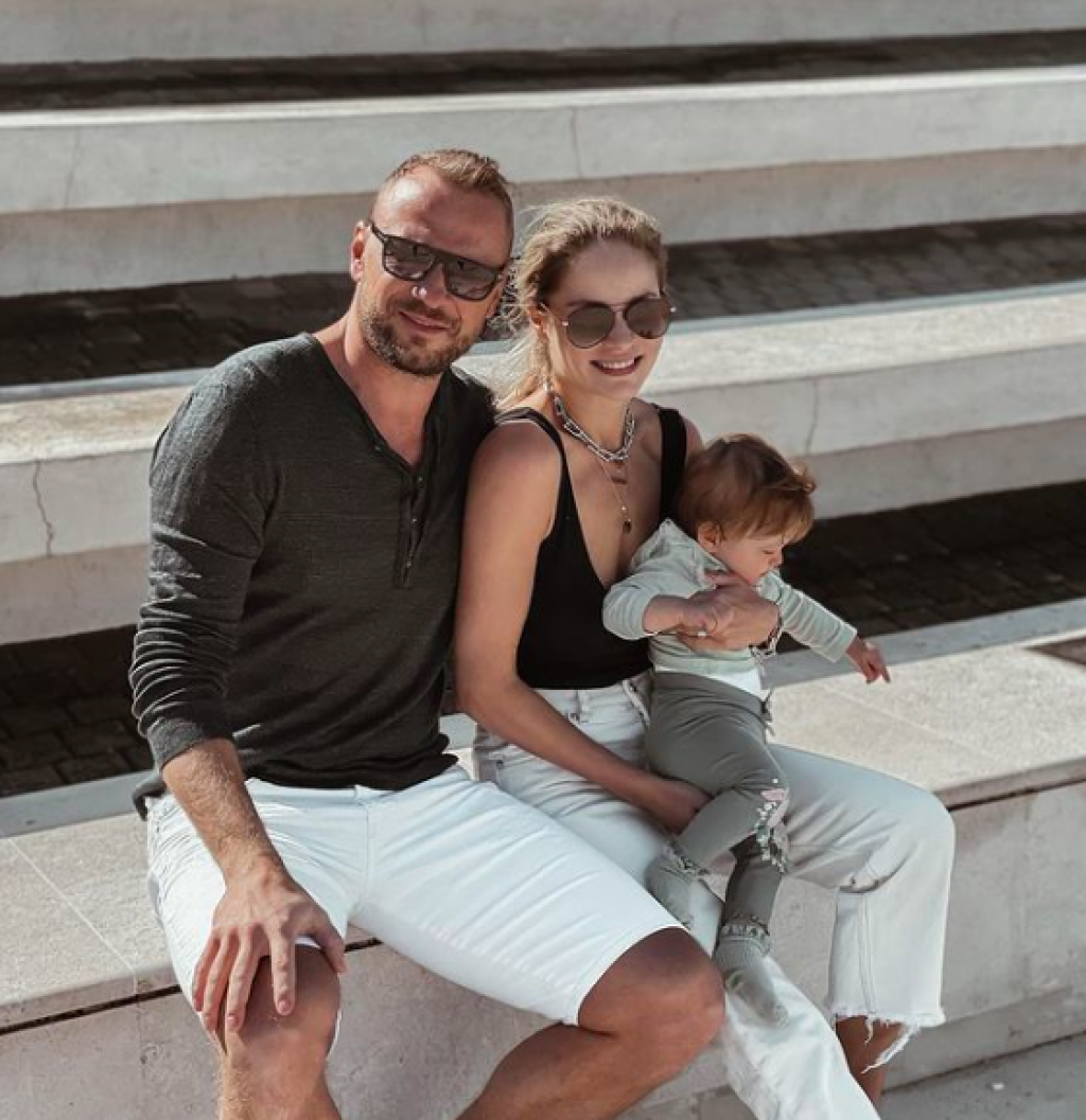 Bývalý hviezdny slovenský hokejista Marina Gáborík (39) dal spoločne so svojou manželkou Ivanou pokrstiť ich milovanú dcérku Bellu.