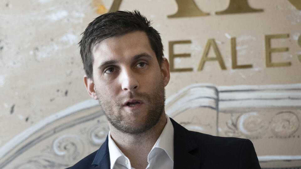 Na snímke kandidát na predsedu Stredoslovenského tenisového zväzu Martin Kližan počas tlačovej konferencie na tému Reforma slovenského tenisu v Bratislave 22. marca 2022. FOTO TASR - Pavel Neubauer