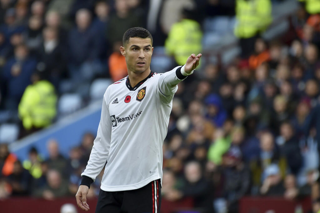 Cristiano Ronaldo už nie je hráčom Manchestru United.