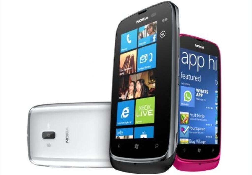 Nokia sa tlačí do smartfónov aj dumbfónov