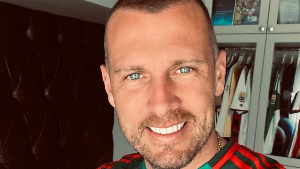 Náš bývalý futbalista sa však z rozchodu dlho nespamätával.