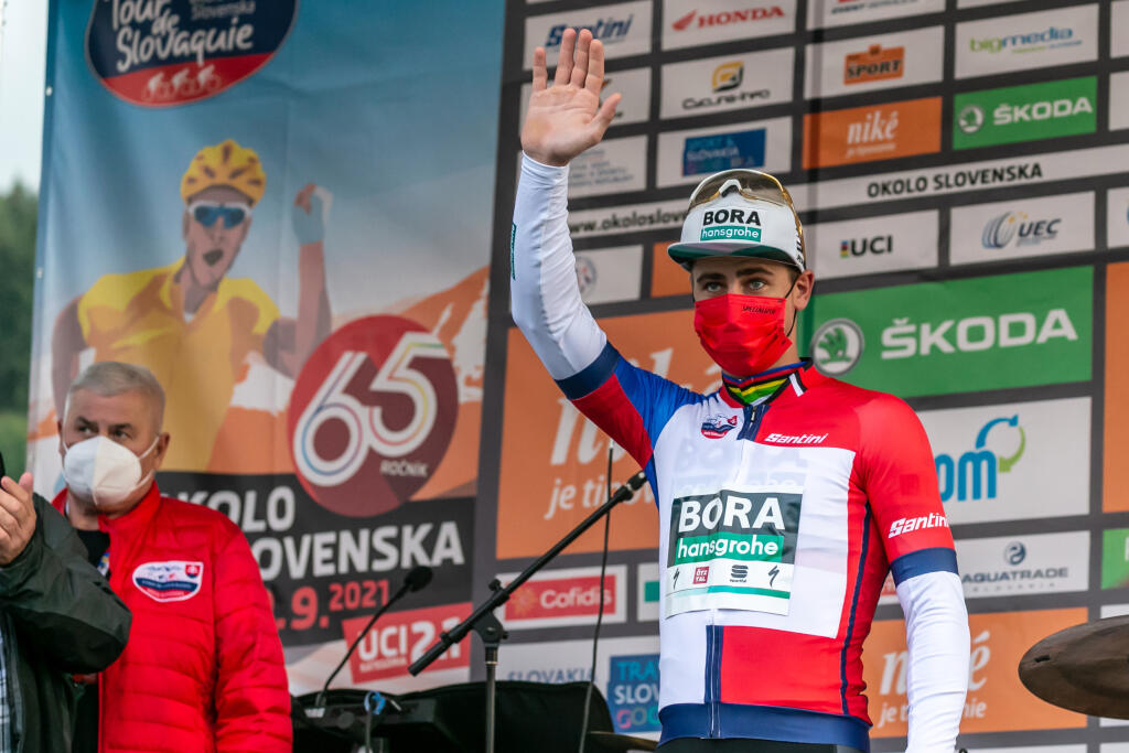 Na snímke je Peter Sagan počas druhej etapy cyklistických pretekov Okolo Slovenska s cieľom v Dolnom Kubíne.