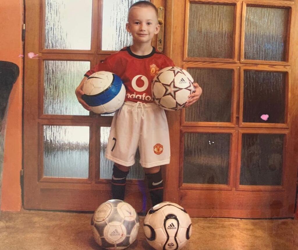 Talentovaný slovenský futbalista odmalička fandil Manchestru United a už päť rokov je aj jeho súčasťou.