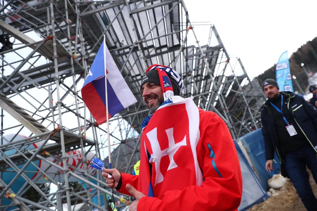 Slovenské vlajky sa v Semmeringu nestratili.