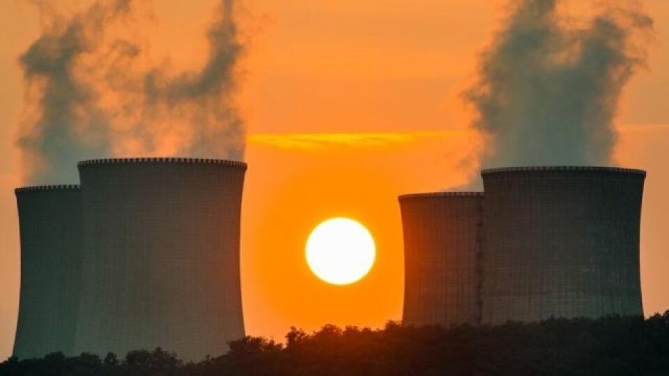 Construction started on the Mochovce Nuclear Power Plant in the 1980s but was subsequently stopped due to financial concerns. The project restarted in the 1990s and the first two towers (2 x 470MW) were finished and brought on-line in 1998 and 1999. The next two towers are currently under construction (planned to be brought into operation in 2013/2014) but are facing a delay. The Slovak government insists in pursuing this project despite old technology and several security concerns.