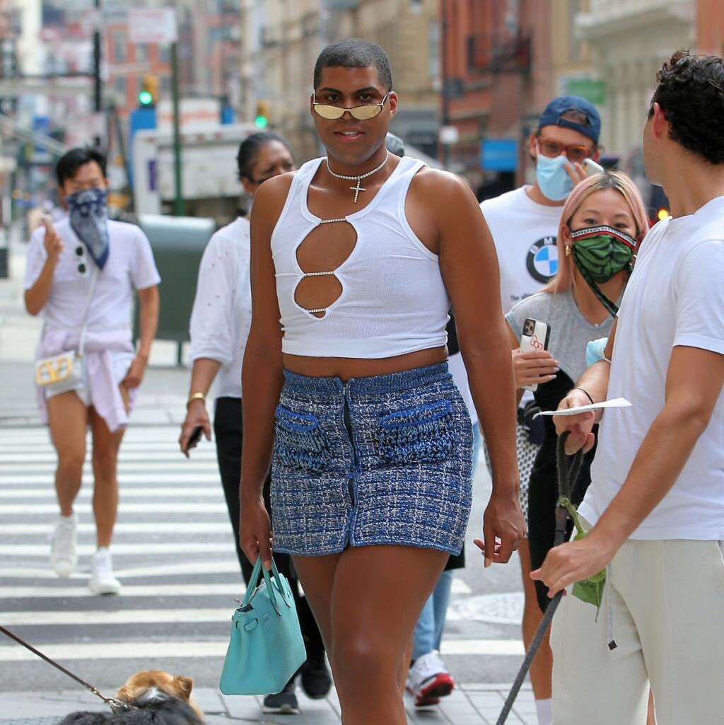 Aj takto dokáže vyraziť do ulíc EJ Johnson.