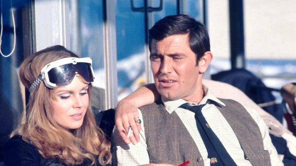 Austrálsky herec George Lazenby, ktorý si zahral Jamesa Bonda ohlásil odchod do dôchodku.