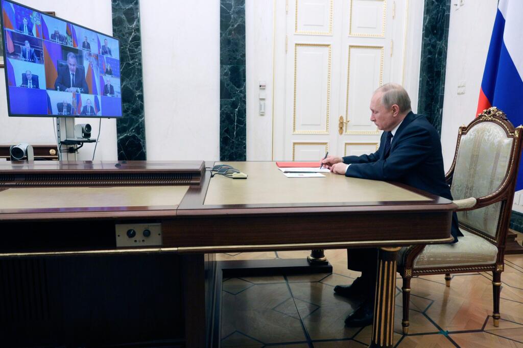 Vladimir Putin zasadnutie Bezpečnostnej rady videokonferencia