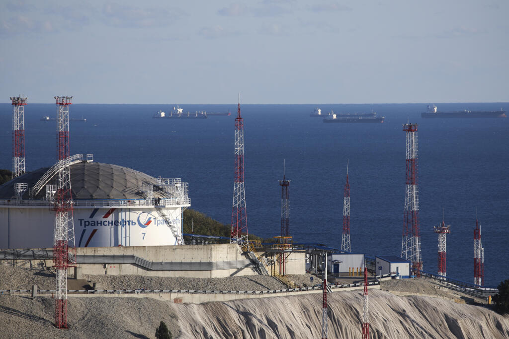Ropné tankery sú v komplexe Sheskharis, ktorý je súčasťou Chernomortransneft JSC, dcérskej spoločnosti Transneft PJSC, v Novorossijsku v Rusku.