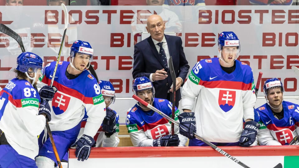 Úvodný zápas slovenskej hokejovej reprezentácie v ľadovom hokeji proti Francúzsku. Na snímke je Craig Ramsay, Kristián Pospíšil a Jakub Minárik. 