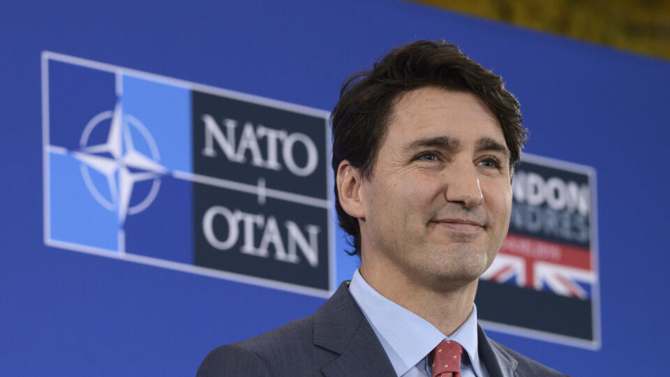 JB 12 Watford - Kanadský premiér Justin Trudeau počas tlačovej konferencie na záver summitu NATO 4. decembra 2019 vo Watforde. FOTO TASR/AP
 
Canadian Prime Minister Justin Trudeau holds a closing press conference following the NATO Summit in Watford, England, on Wednesday, Dec. 4, 2019. (Sean Kilpatrick/The Canadian Press via AP)