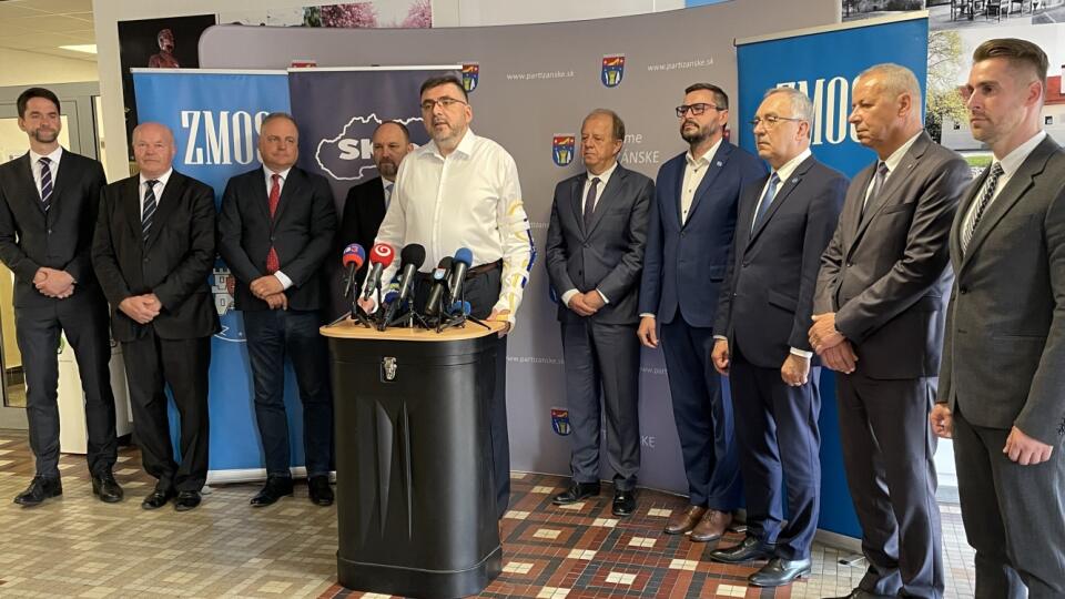 Samosprávy sa chcú pre zmrazenie eurofondov stretnúť s ústavnými činiteľmi