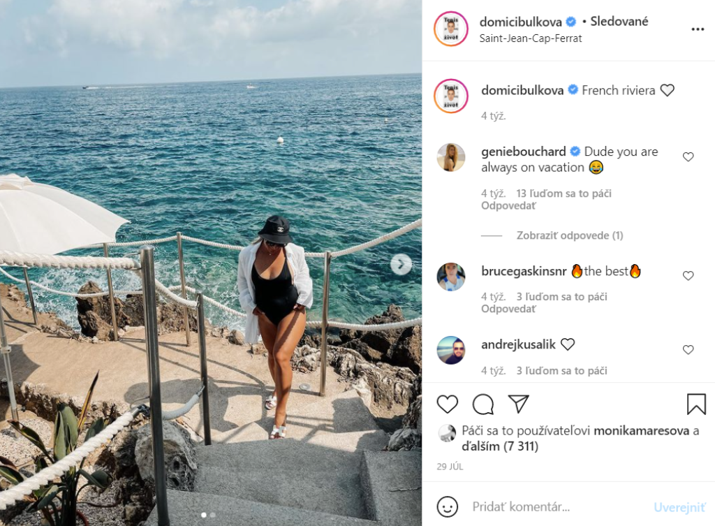 Dominika Cibulkova si dokáže užiť leto. O jej syna sa zatiaľ stará skúsená opatrovateľka.