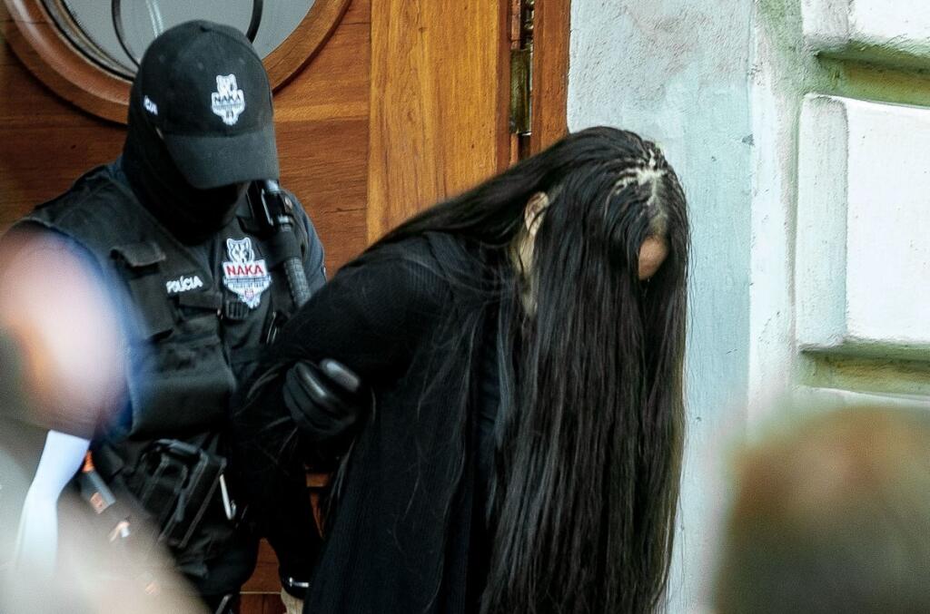 Zsuzsová mala za objednávateľa Kuciakovej vraždy označiť Haščáka. Polícii sa to nezdá