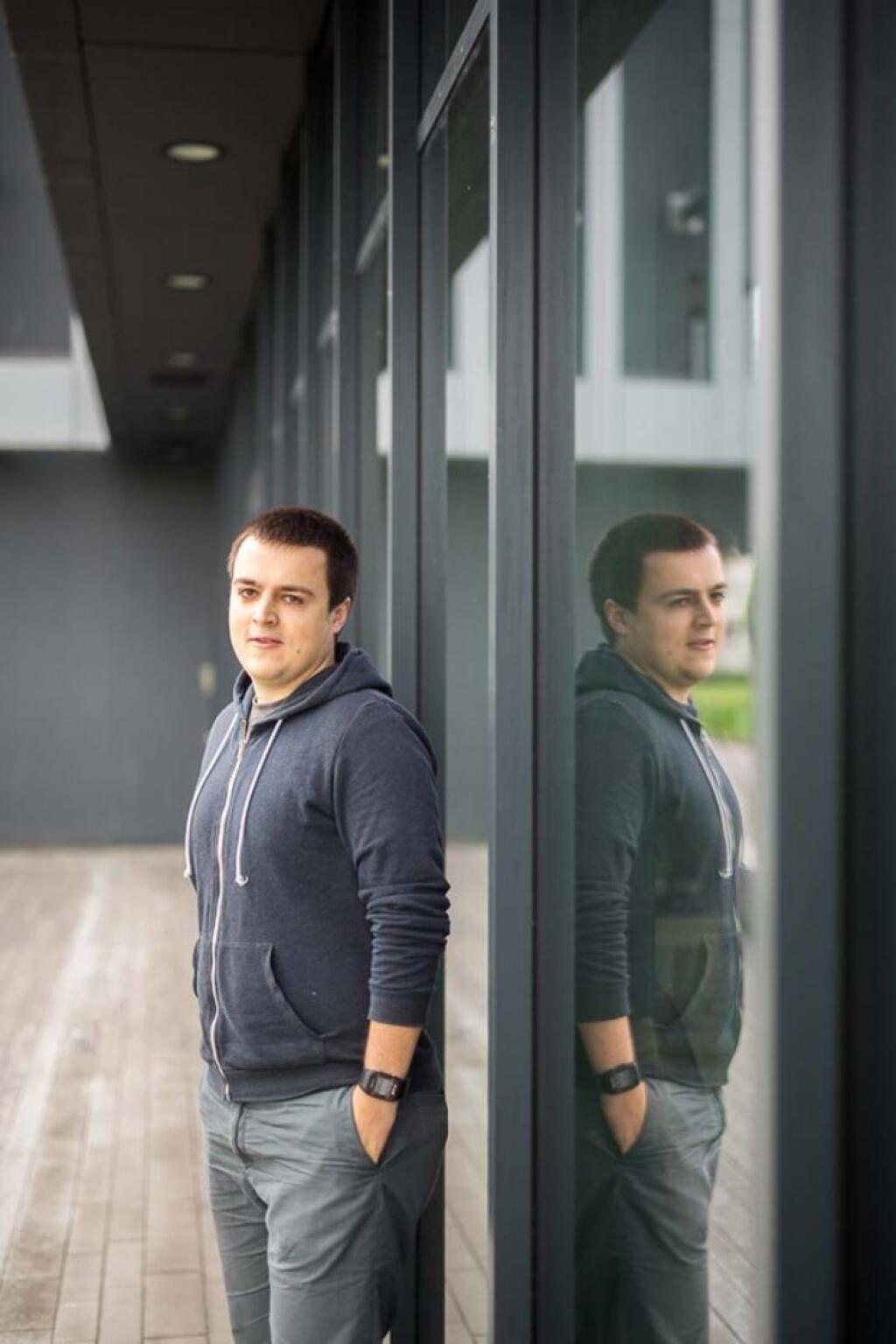 Odišiel z biznisu učiť deti. Šéf neziskovky vysvetľuje prečo je matematika pre žiakov strašiak