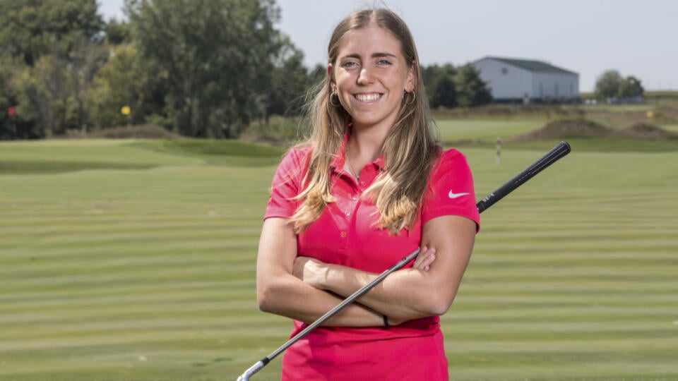 Dvadsaťdvaročného Američana Collina Richardsa, ktorý v septembri minulého roka dobodal španielsku golfistku Celiu Barquinovú Arozamenovú na ihrisku Coldwater Golf Links v americkom meste Ames, odsúdili na doživotie.