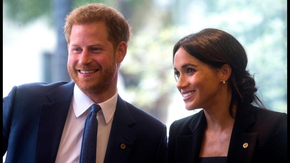 Harry a Meghan zverejnila svojho syna vo videu.