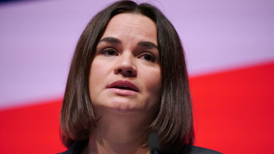 KK39 Liverpool - Líderka bieloruskej opozície Sviatlana Cichanovská hovorí na zjazde britskej opozičnej Labouristickej strany v Liverpooli 28. septembra 2022. FOTO TASR/AP
Exiled leader of the opposition Belarusian democratic movement Sviatlana Tsikhanouskaya speaks during the Labour Party Conference in Liverpool, England, Wednesday, Sept. 28, 2022. (Peter Byrne/PA via AP)