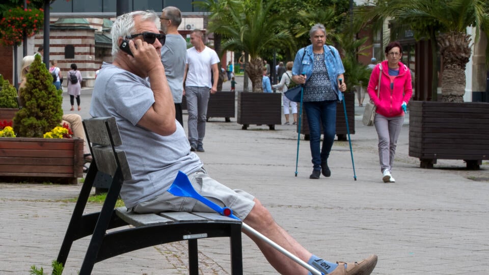 Reportáž pre ekonomický týždenník Trend z kúpeľného mesta Trenčianske Teplice, zameranej na situáciu po prvej vlne koronavírusu na Slovensku.