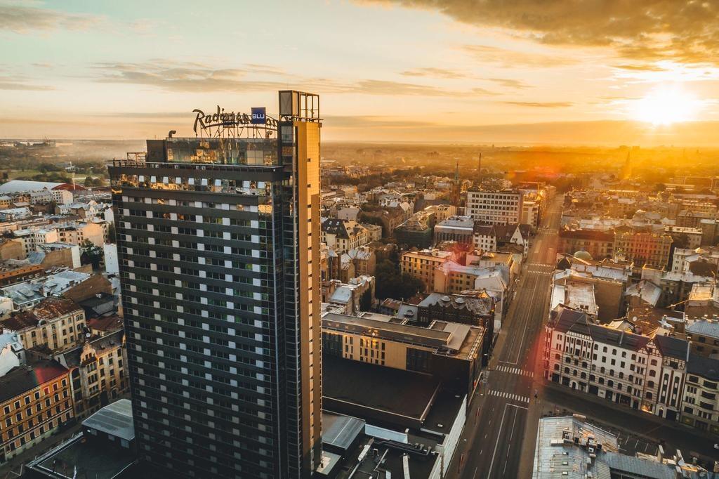 Hotel, v ktorom budú všetky reprezentácie, je šiestou najvyššou budovou v Lotyšsku.