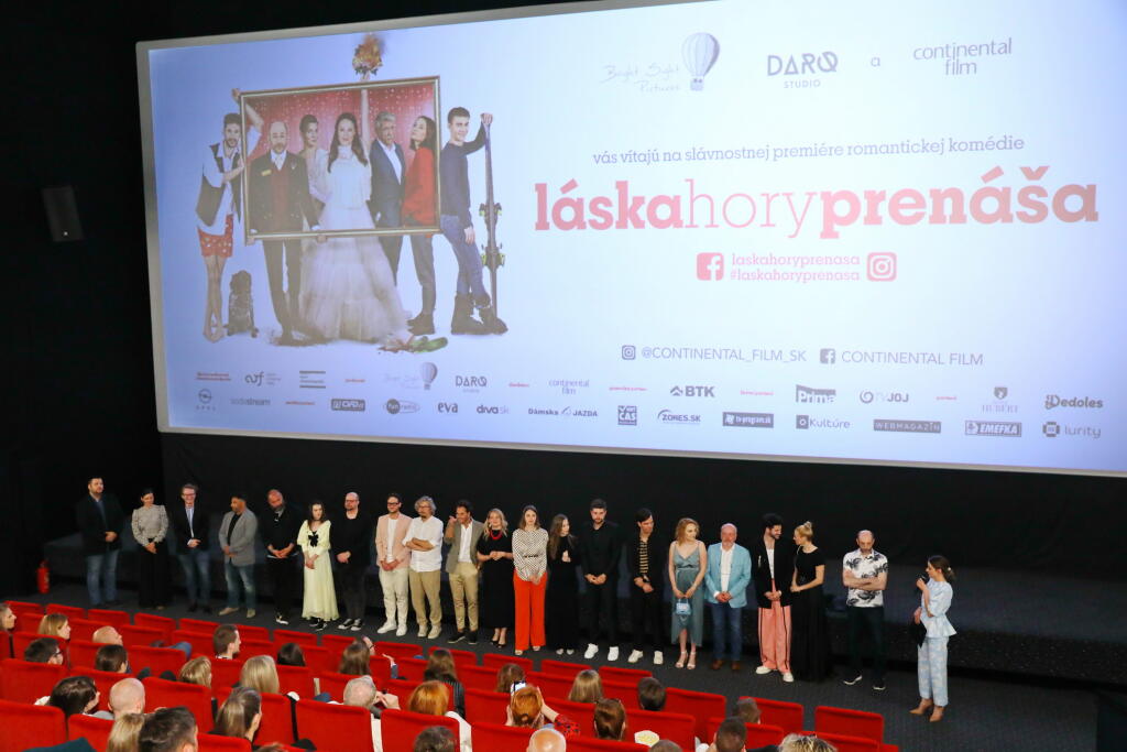 Módna polícia z filmu Láska hory prenáša.