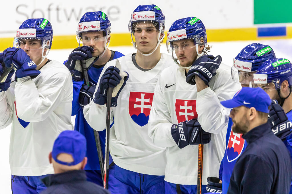 Slovenskí hokejisti sa s Nemeckom stretli vo vzájomných zápasoch 67-krát, v tejto sezóne odohrali s týmto súperom najviac zápasov.