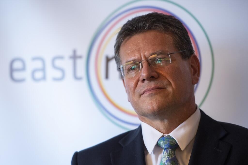 SR energie plyn EASTRING prezentácia BAX