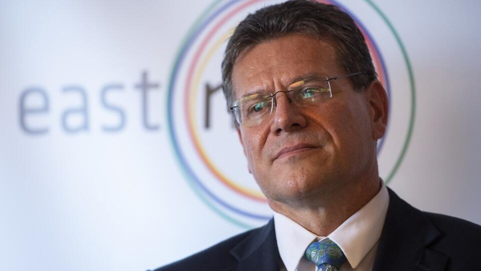 SR energie plyn EASTRING prezentácia BAX