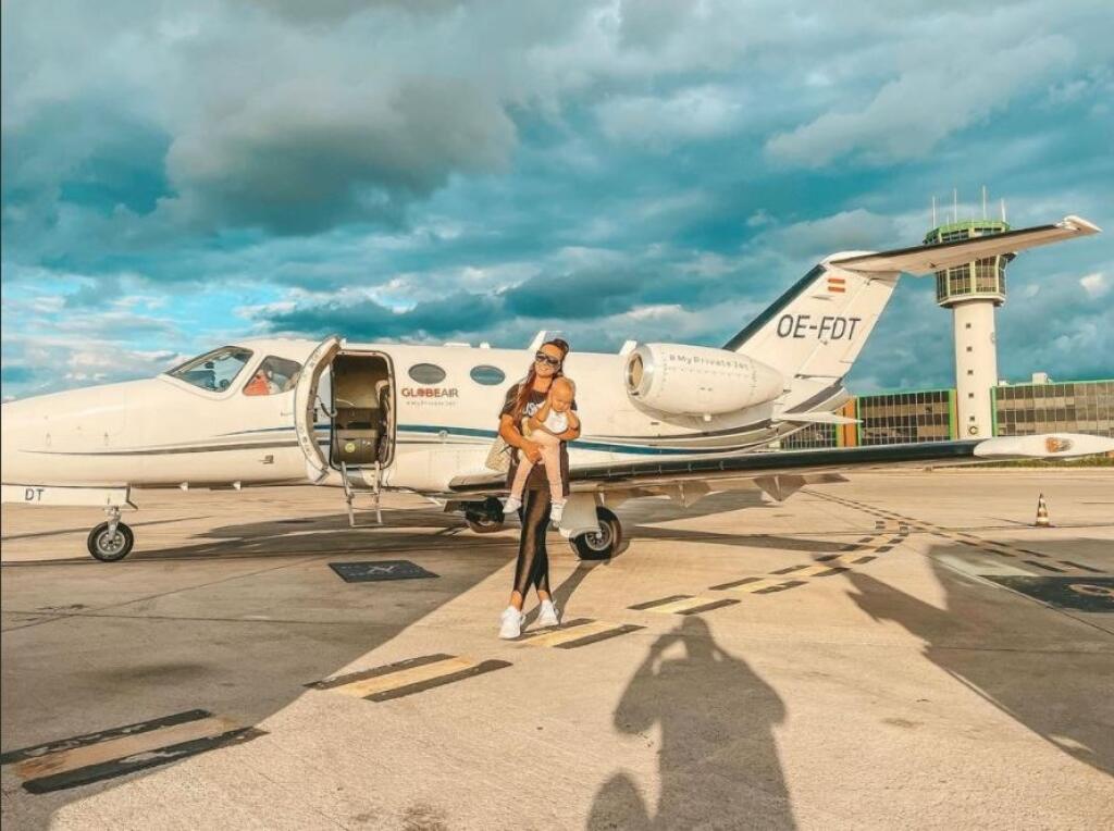 Daniela Nízlová si užívala luxus v Taliansku. Dokonca lietala aj súkromným lietadlom.