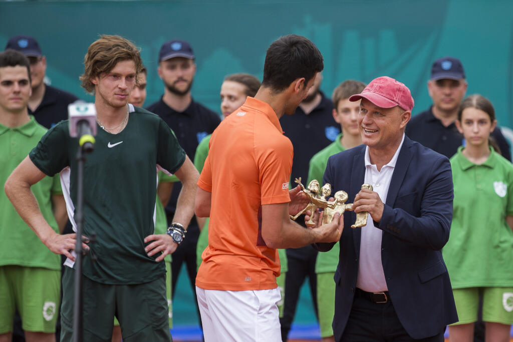 Djokovič sa na turnaji v rodnom Belehrade oficiálne rozlúčil so slovenským trénerom Mariánom Vajdom.