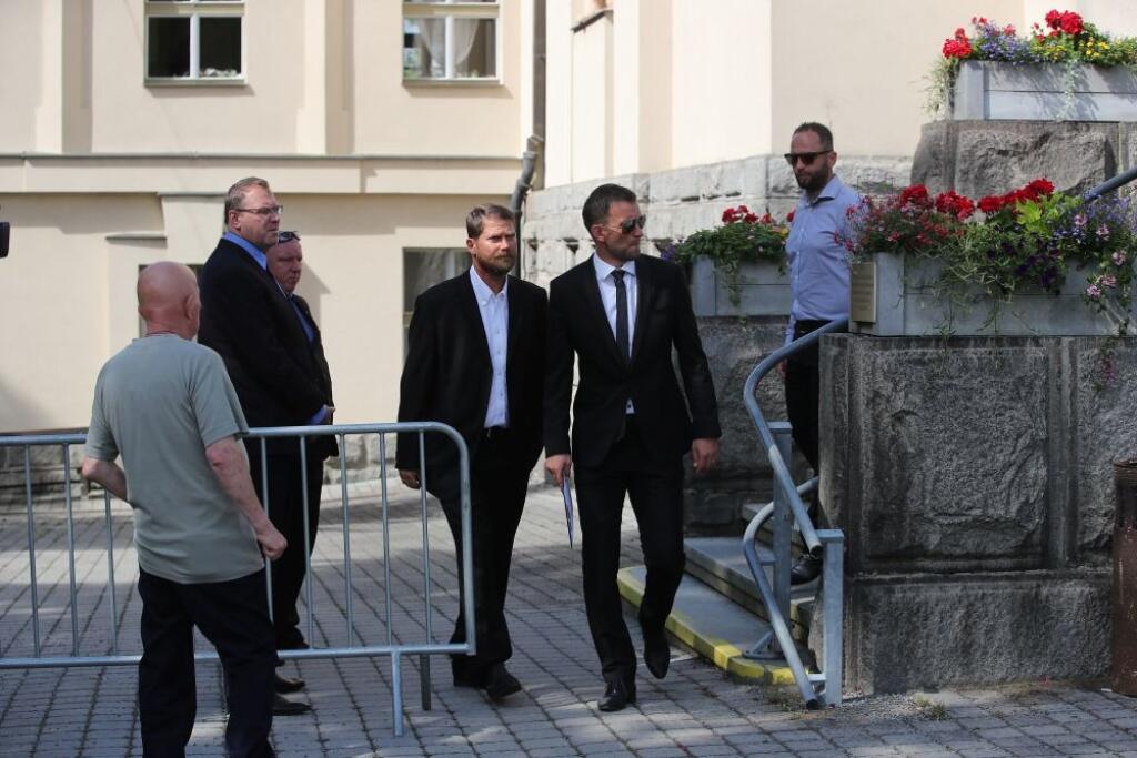 Posledné zbohom dal svojmu bývalému spoluhráčovi a veľkému kamarátovi Marek Bakoš. ktorý mal s Matúšom Kozáčikom na pohrebe smútočnú reč.