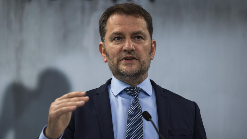 Na snímke podpredseda vlády a minister financií SR Igor Matovič počas tlačového brífingu na tému: Stanovisko k návrhu na zníženie DPH na pohonné hmoty 23. mája 2022 v Bratislave. FOTO TASR - Jaroslav Novák