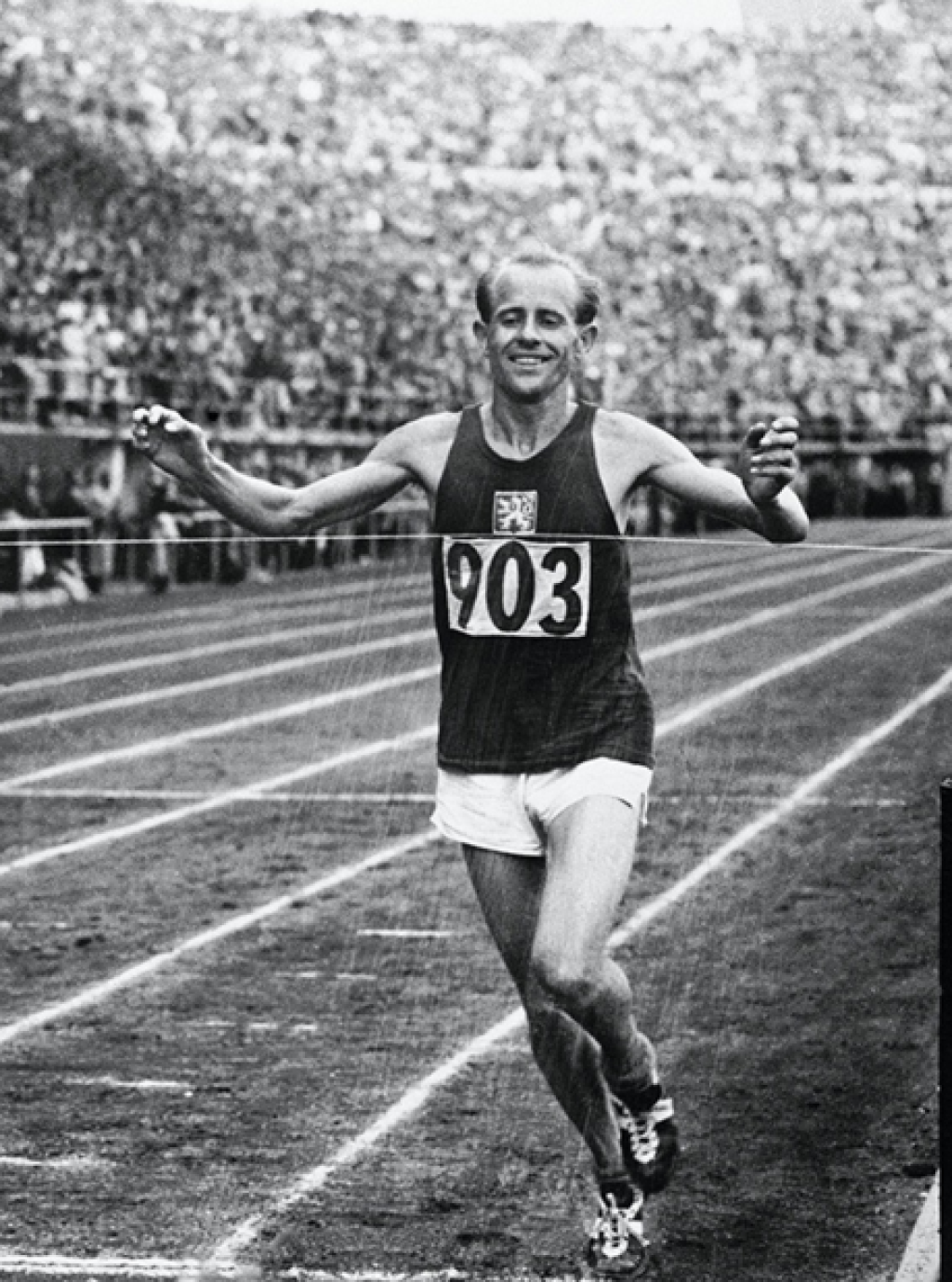 Emil Zátopek bol štvornásobný olympijský víťaz vo vytrvalostnom behu.