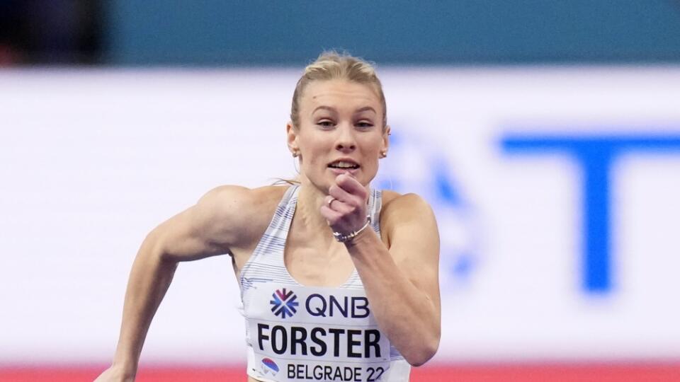 WA 25 Belehrad - Slovenská šprintérka Viktória Forsterová počas rozbehu na 60 m na 18. halových majstrovstvách sveta v Belehrade v piatok 18. marca 2022. FOTO TASR/AP
Viktoria Forster, of Slovakia, competes in a Women's 60 meters heat at the World Athletics Indoor Championships in Belgrade, Serbia, Friday, March 18, 2022. (AP Photo/Petr David Josek)