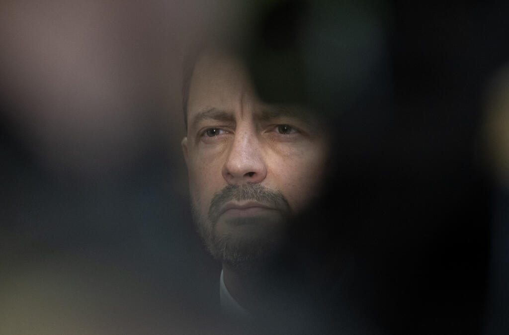 Na snímke dočasne poverený predseda vlády Eduard Heger (OĽaNO) počas brífingu s novinármi po skončení 138. schôdze vlády SR 1. marca 2023 v Bratislave. FOTO TASR - Martin Baumann