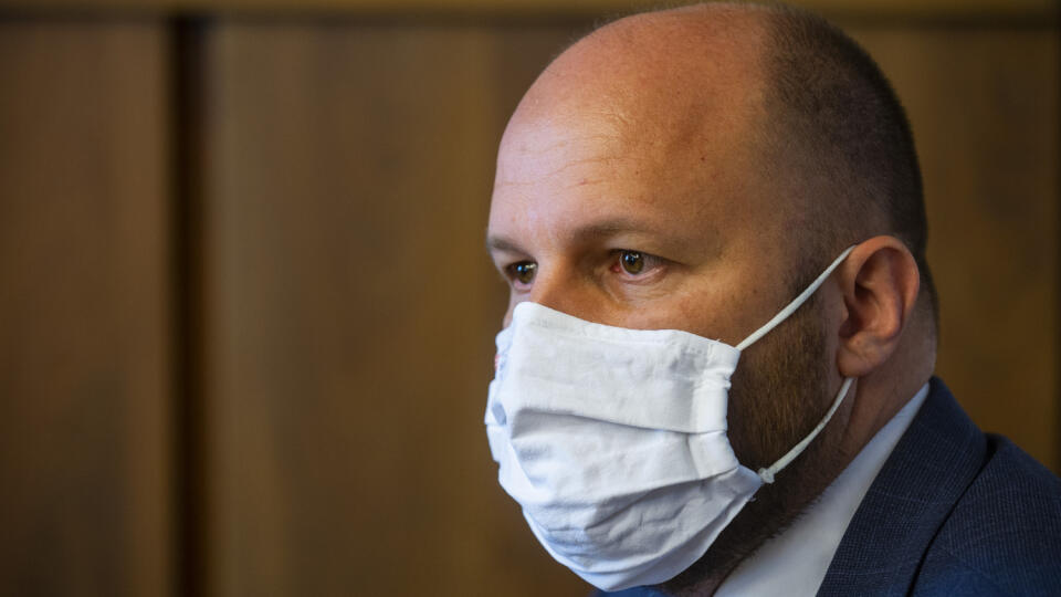 Na snímke minister obrany SR Jaroslav Naď (OĽaNO) počas rokovania Výboru NRSR pre kultúru a média ohľadne plánovanej zmeny zriaďovateľa Múzea SNP v Banskej Bystrici z Ministerstva kultúry SR pod zriaďovateľskú pôsobnosť Ministerstva obrany SR v Bratislave v utorok 1. júna 2021. FOTO TASR – Jakub Kotian
