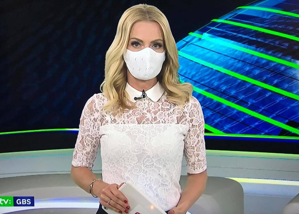 Marianna Ďurianová v spravodajskom štúdiu
