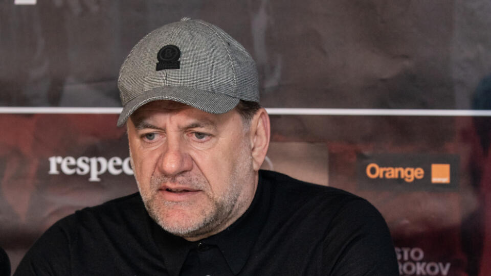 Na snímke je pozápasová tlačová konferencia FC Spartak Trnava - ŠK Slovan Bratislava. Na fotke tréner ŠK Slovan Vladimír Weiss.