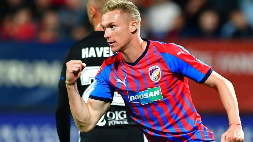 Roman Procházka prestúpi z Viktorie Plzeň do poľského Górniku Zabrze.