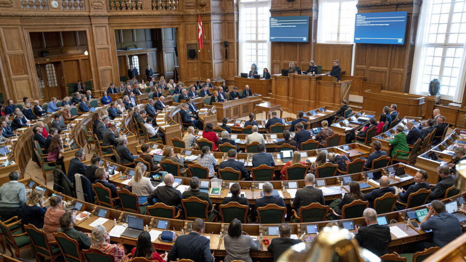 JB 22 Kodaň - Zasadnutie dánskeho parlamentu v Kodani