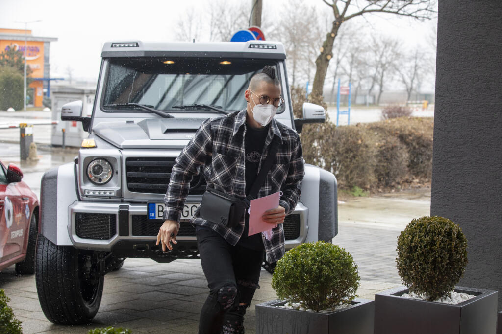 Hamšík na upravenom Mercedese triedy G chodí na reprezentačné zrazy veľmi rád.