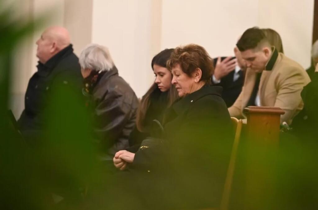 Počas príhovoru sedeli Jágrova priateľka Dominika a mama Anna vedľa seba.